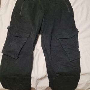 Woman's cargo pants